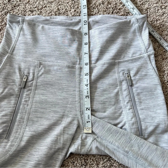 Lululemon Invigorate 7/8 Tight Wee Are From Space Ice Grey - Picture 11 of 14